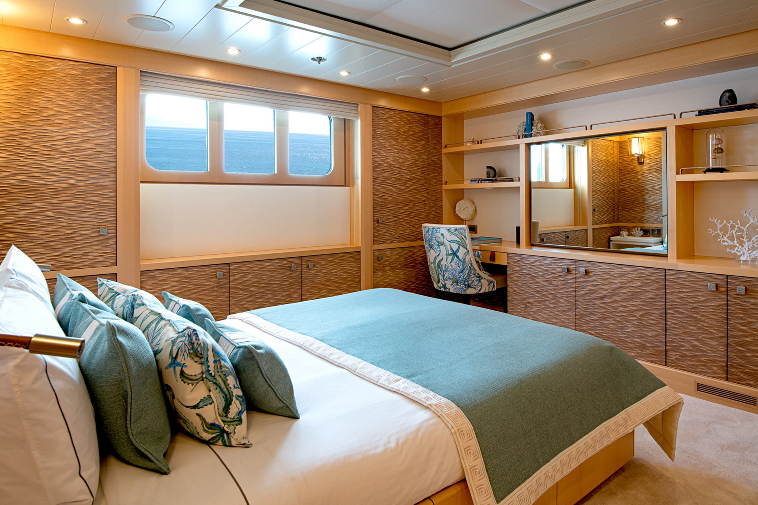 King Double Cabins