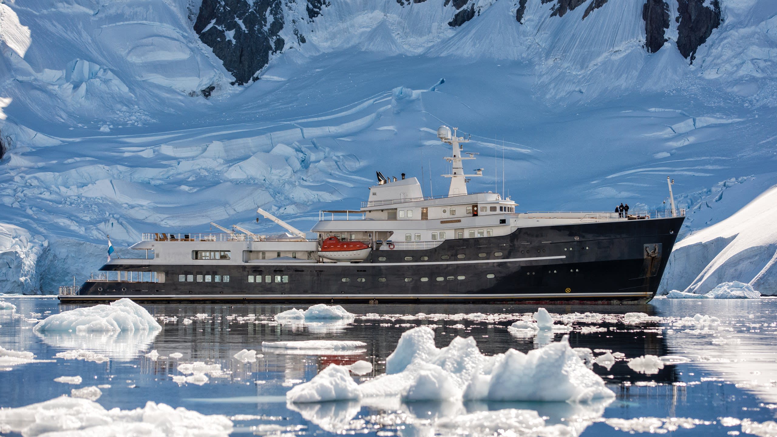 Hull Design