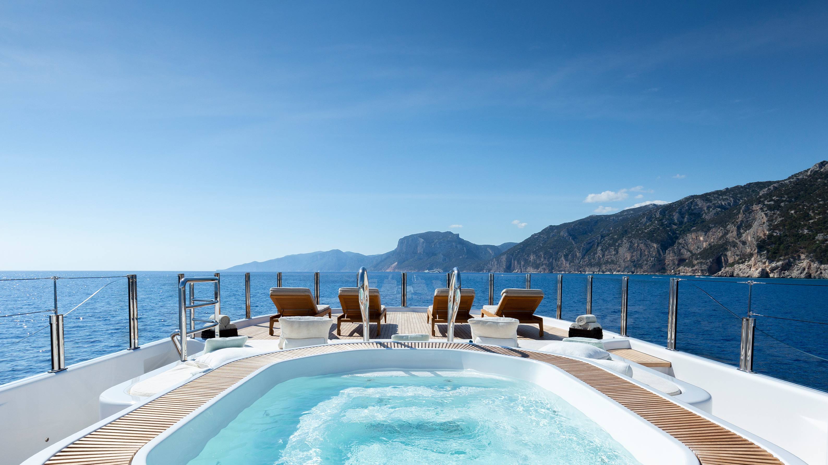 Where to Charter a Yacht in May